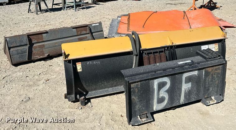 image for item OA9028 Caterpillar  84" W skid steer snow plow