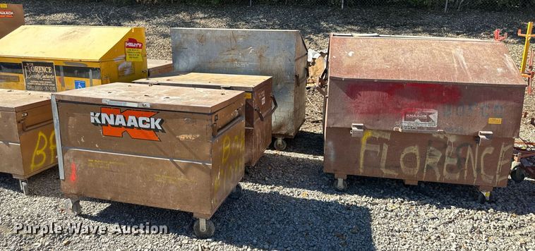 image for item OA9032 (13) jobsite boxes