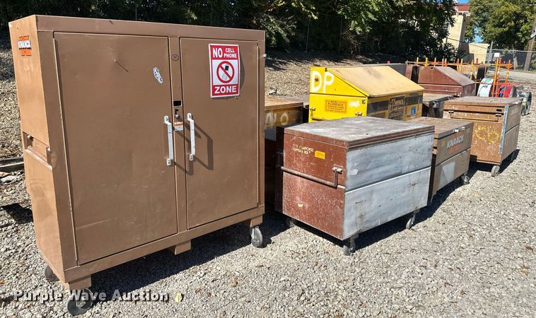 image for item OA9032 (13) jobsite boxes