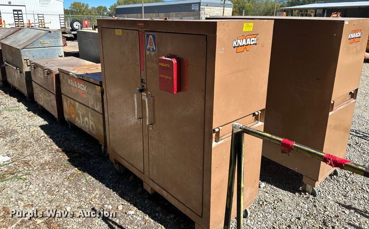 image for item OA9032 (13) jobsite boxes