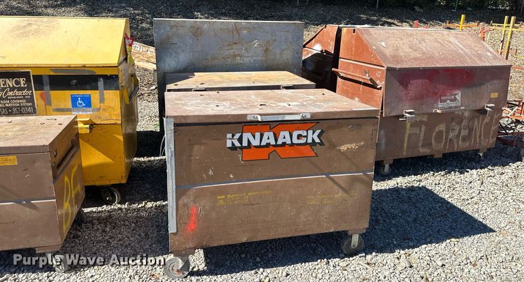 image for item OA9032 (13) jobsite boxes