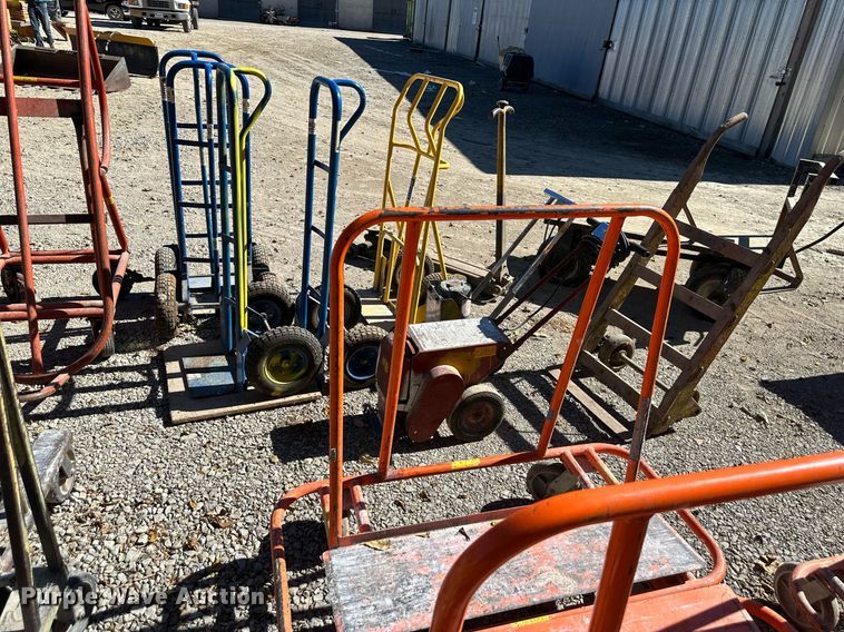 image for item OA9035 Carts