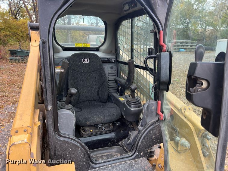 image for item OA9037 2014 Caterpillar 259D skid steer loader