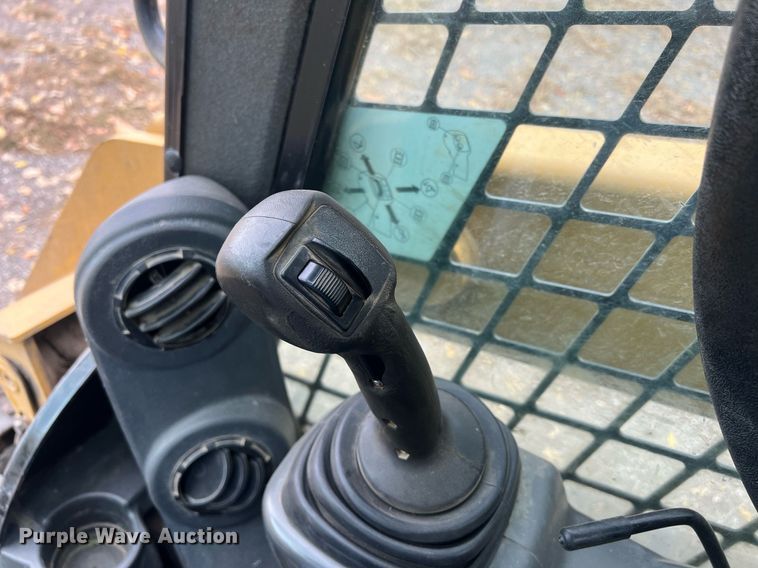 image for item OA9037 2014 Caterpillar 259D skid steer loader