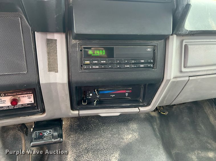 image for item OA9054 1995 Ford F700  dump truck