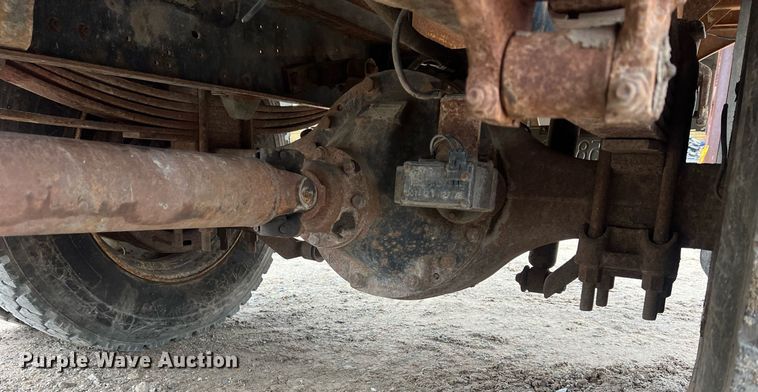 image for item OA9054 1995 Ford F700  dump truck