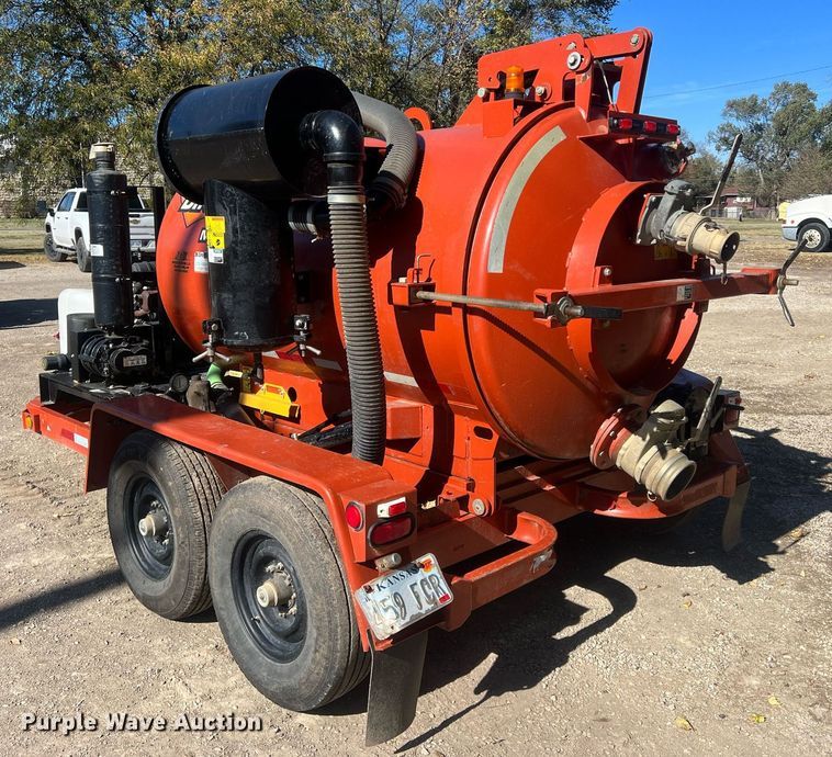 image for item OA9062 2018 Ditch Witch MV800  vacuum trailer