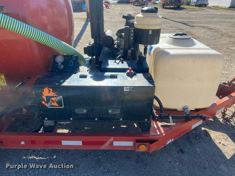 image for item OA9062 2018 Ditch Witch MV800  vacuum trailer