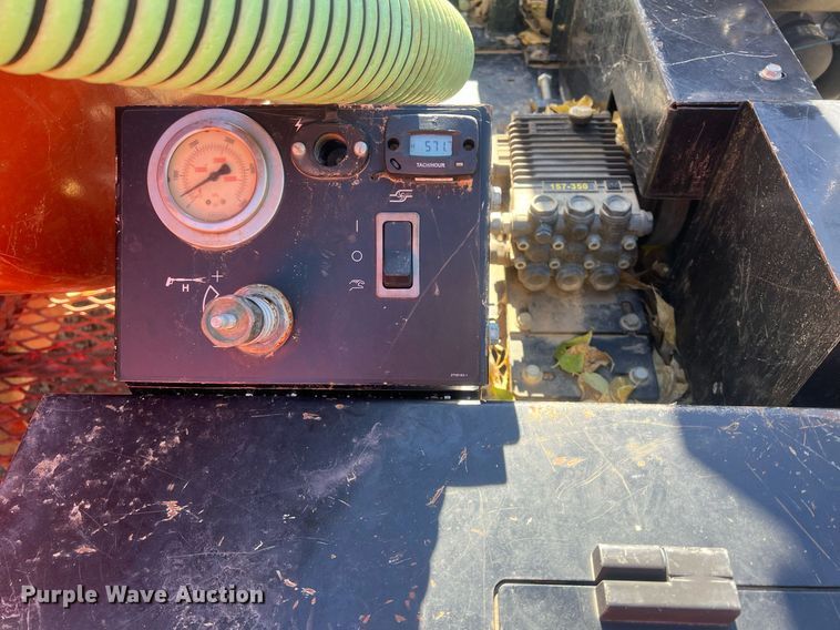 image for item OA9062 2018 Ditch Witch MV800  vacuum trailer