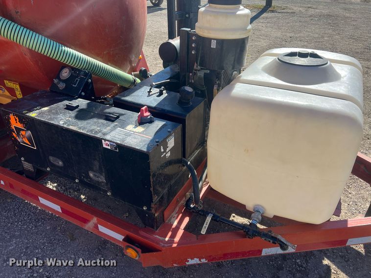 image for item OA9062 2018 Ditch Witch MV800  vacuum trailer