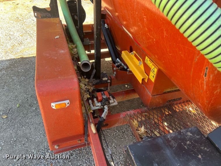 image for item OA9062 2018 Ditch Witch MV800  vacuum trailer
