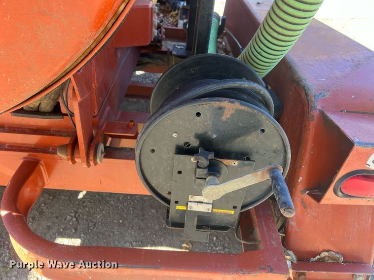 image for item OA9062 2018 Ditch Witch MV800  vacuum trailer