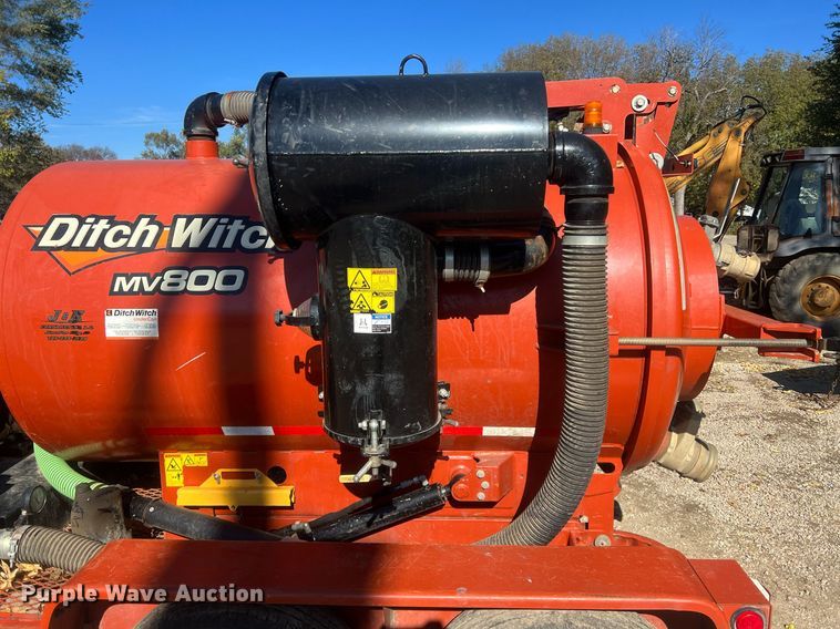 image for item OA9062 2018 Ditch Witch MV800  vacuum trailer