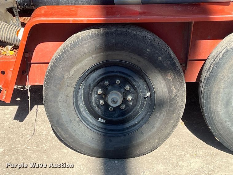 image for item OA9062 2018 Ditch Witch MV800  vacuum trailer