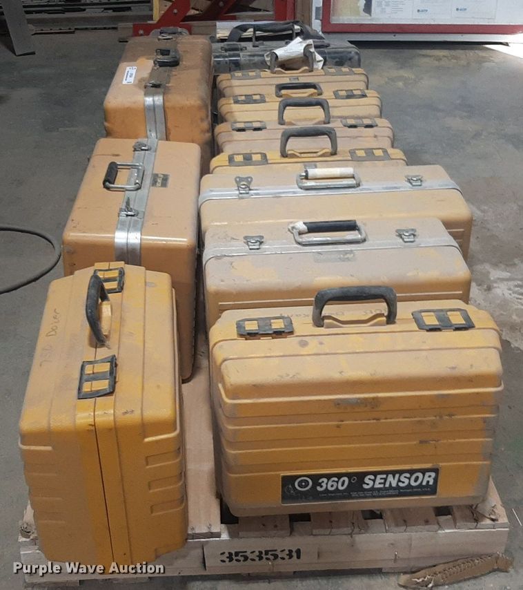 image for item OF9564 Surveying equipment