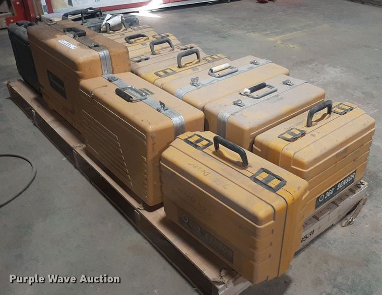 image for item OF9564 Surveying equipment