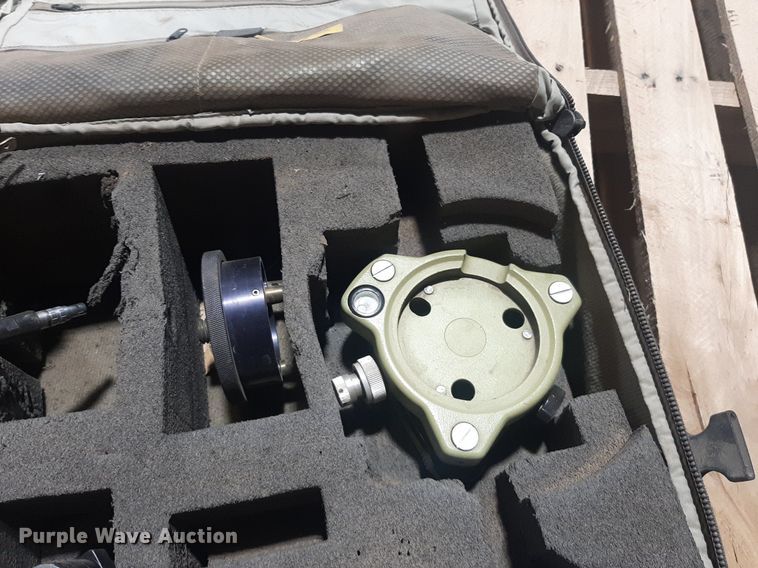 image for item OF9564 Surveying equipment