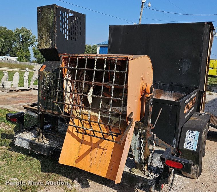image for item OG9483 Mudjack equipment with trailer