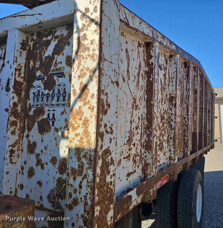 image for item OG9518 2000 Sterling L-Line  dump truck