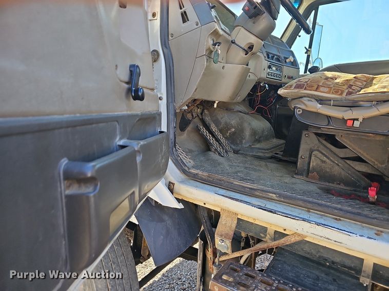 image for item OG9518 2000 Sterling L-Line  dump truck