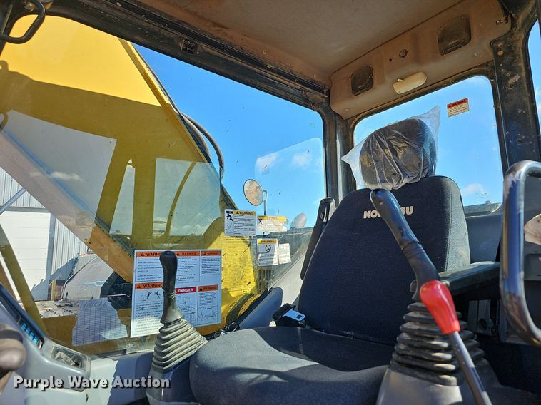 image for item OG9540 2009 Komatsu PC228USLC-3E0  excavator