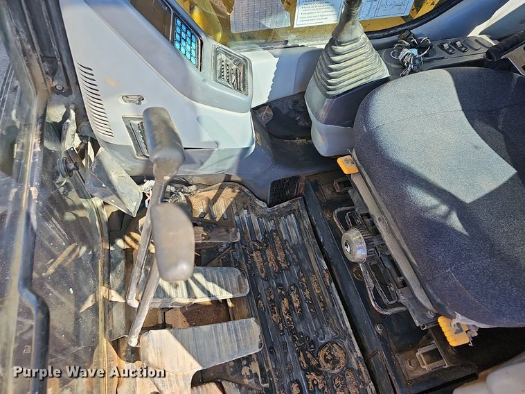 image for item OG9540 2009 Komatsu PC228USLC-3E0  excavator