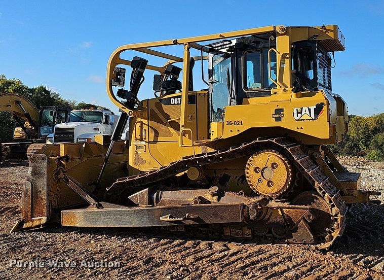image for item OG9543 2014 Caterpillar D6T XL  dozer