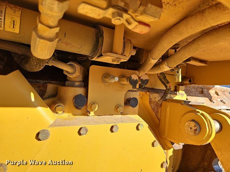 image for item OG9543 2014 Caterpillar D6T XL  dozer