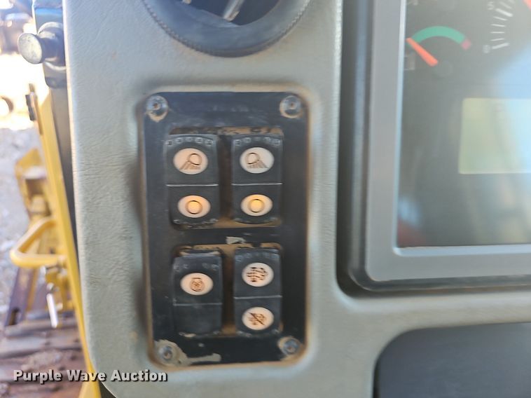 image for item OG9543 2014 Caterpillar D6T XL  dozer