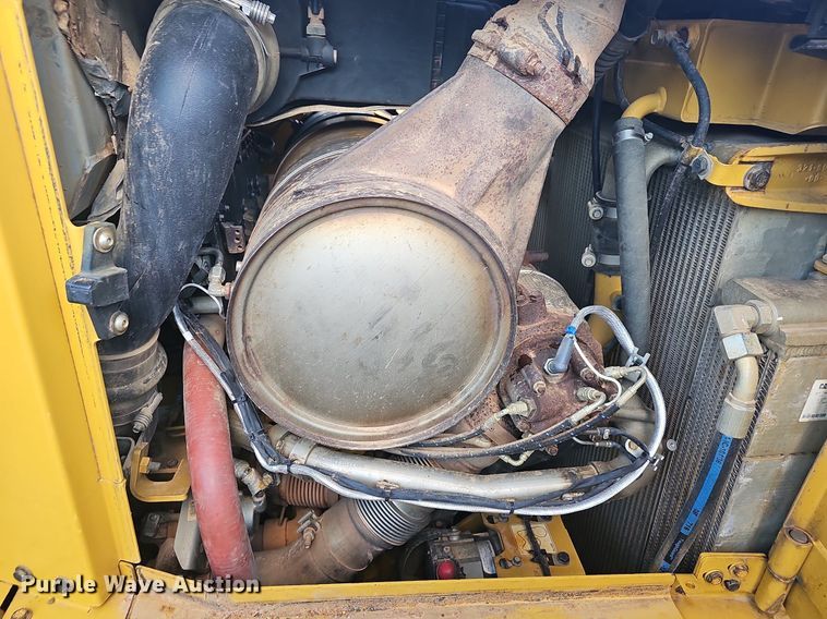 image for item OG9543 2014 Caterpillar D6T XL  dozer