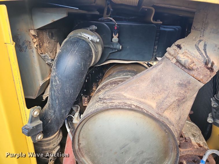 image for item OG9543 2014 Caterpillar D6T XL  dozer