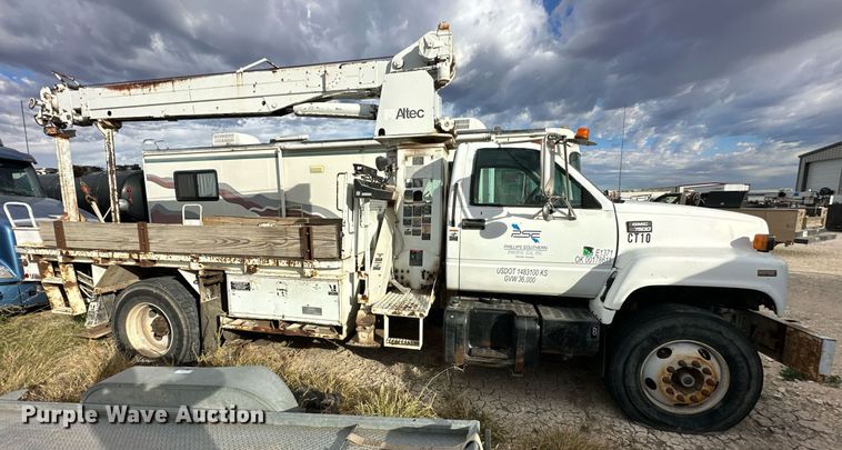 image for item OK9025 1998 GMC C7500  crane truck