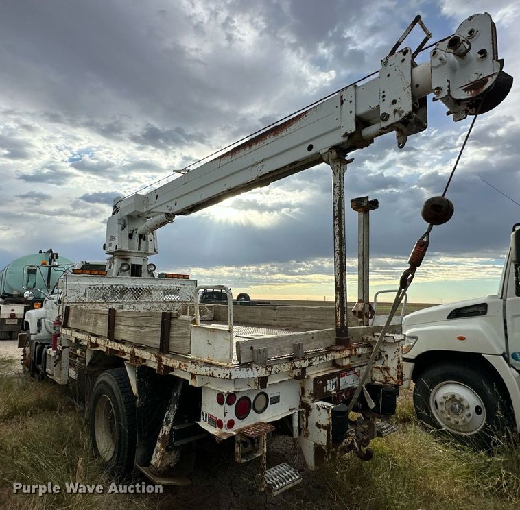 image for item OK9025 1998 GMC C7500  crane truck