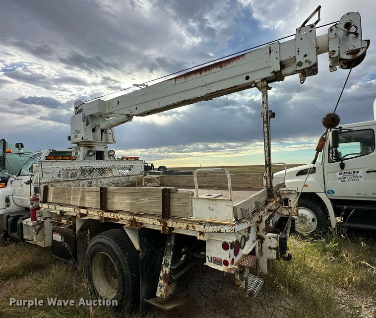 image for item OK9025 1998 GMC C7500  crane truck