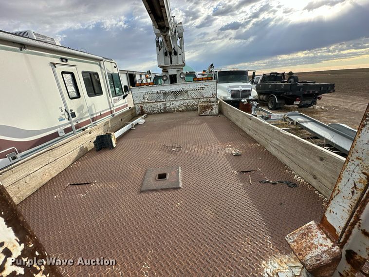 image for item OK9025 1998 GMC C7500  crane truck