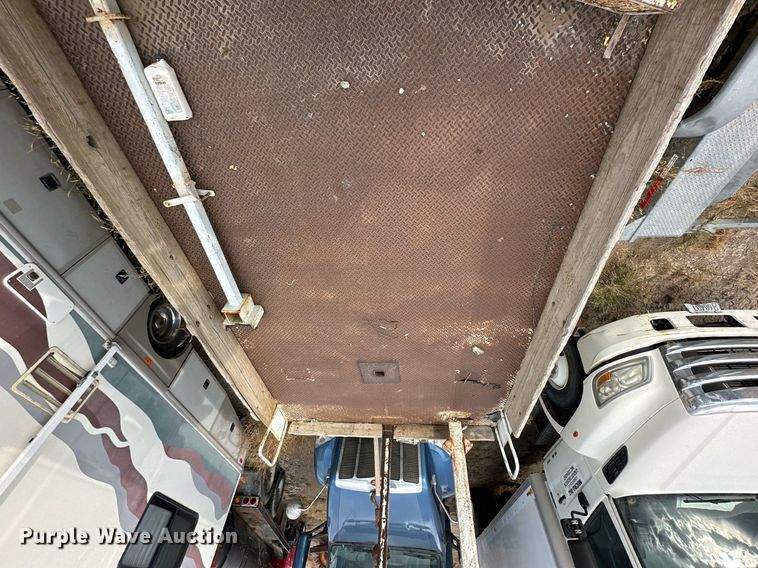 image for item OK9025 1998 GMC C7500  crane truck