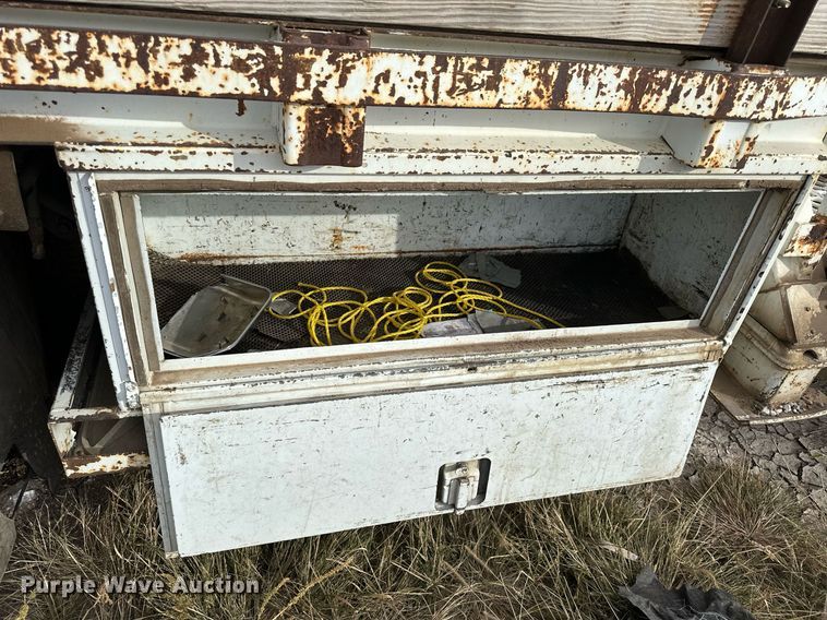 image for item OK9025 1998 GMC C7500  crane truck