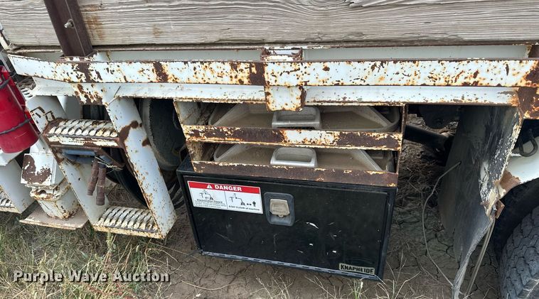 image for item OK9025 1998 GMC C7500  crane truck