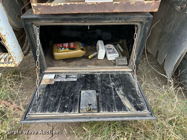 image for item OK9025 1998 GMC C7500  crane truck