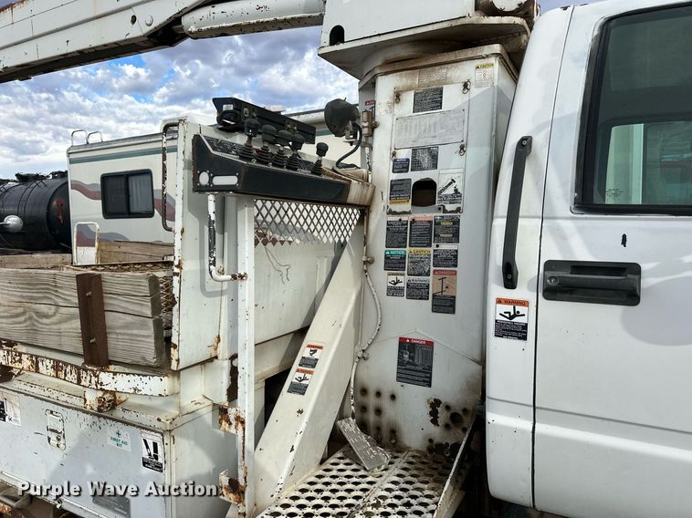 image for item OK9025 1998 GMC C7500  crane truck