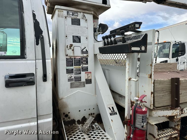 image for item OK9025 1998 GMC C7500  crane truck