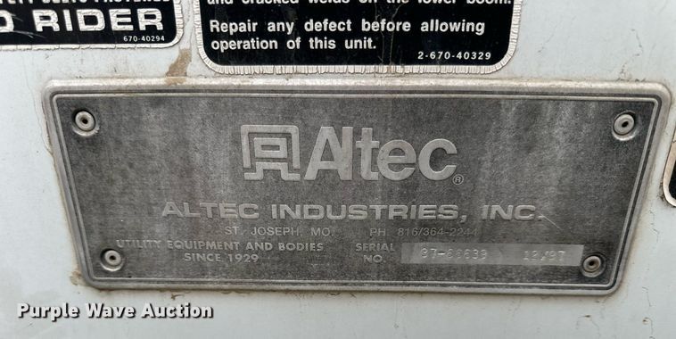 image for item OK9025 1998 GMC C7500  crane truck