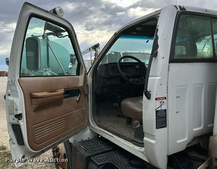 image for item OK9025 1998 GMC C7500  crane truck