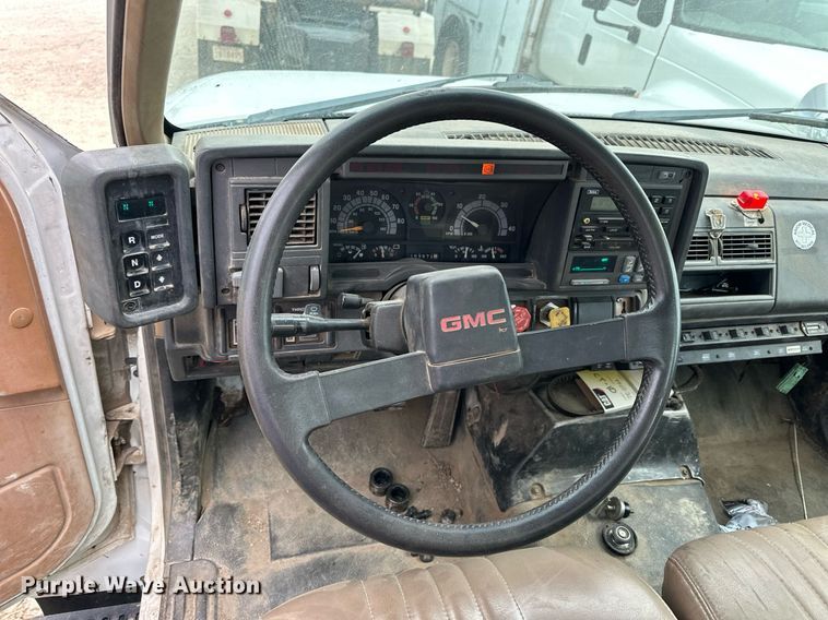 image for item OK9025 1998 GMC C7500  crane truck