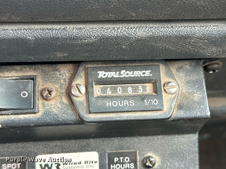 image for item OK9025 1998 GMC C7500  crane truck