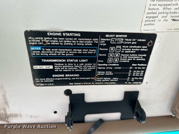 image for item OK9025 1998 GMC C7500  crane truck