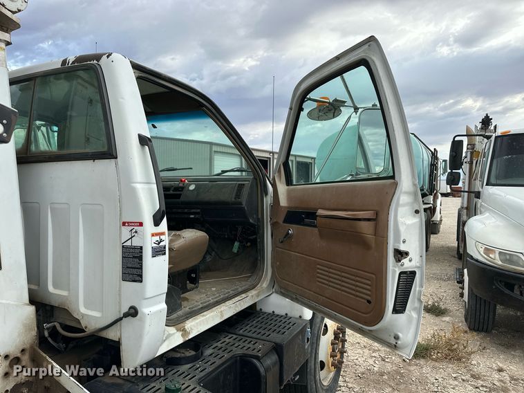 image for item OK9025 1998 GMC C7500  crane truck