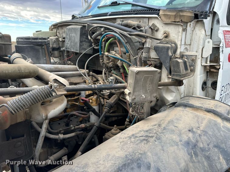 image for item OK9025 1998 GMC C7500  crane truck