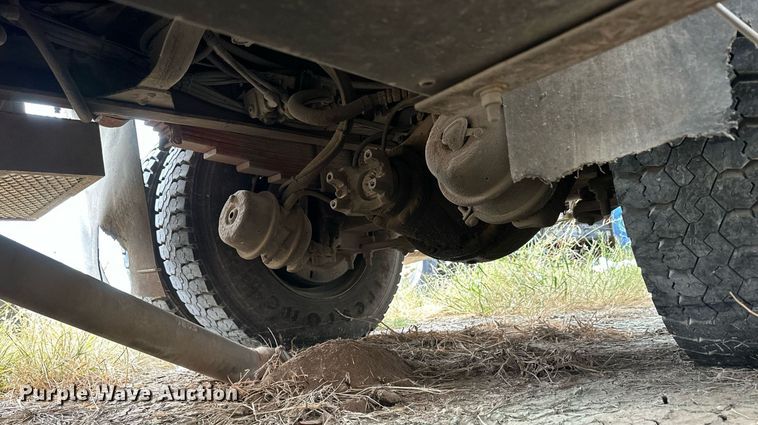 image for item OK9025 1998 GMC C7500  crane truck