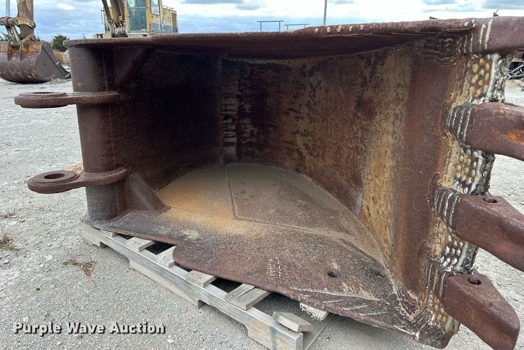 image for item OK9040 Balderson  excavator bucket